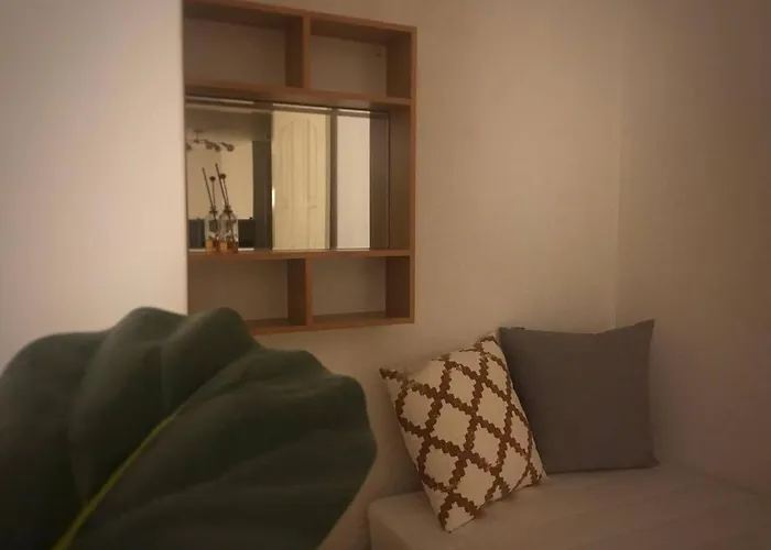 5,near Hongdae, Quiet Area, 2nd Floor, 1min Sangsu Stn アパート